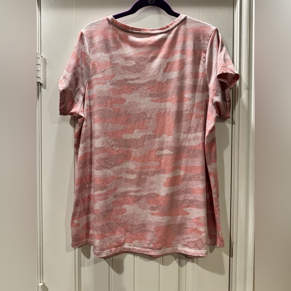 Lucky Brand Pink Camo Short Sleeve Tee - Picture 3 of 5